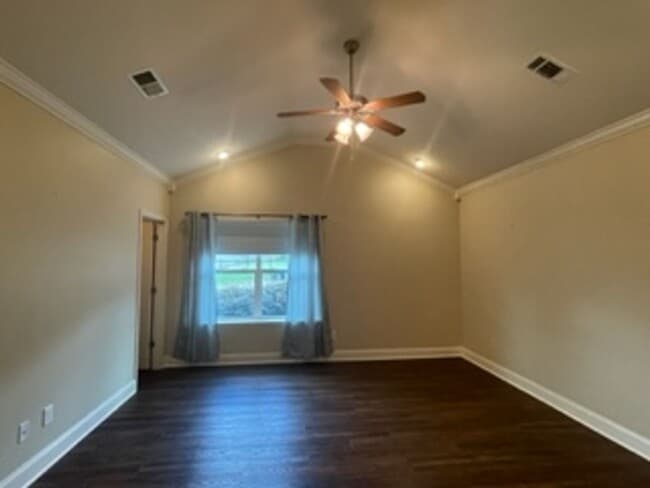 Building Photo - 821 Bristol Court