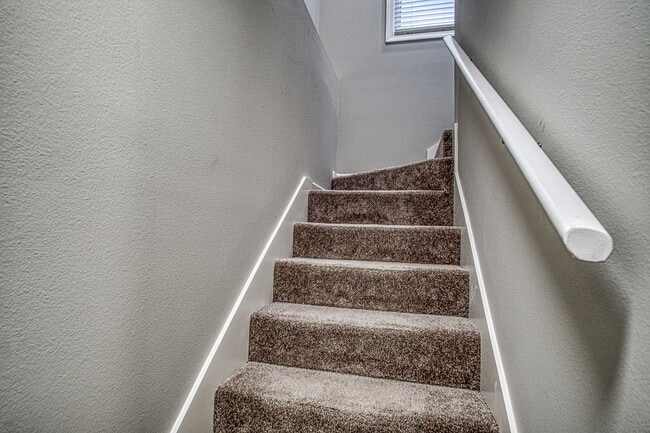 Building Photo - 49 Destino Way