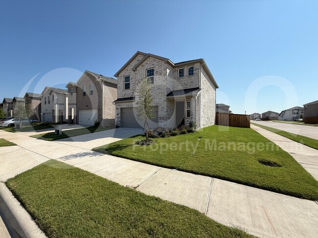 Building Photo - 904 Santa Lucia Dr