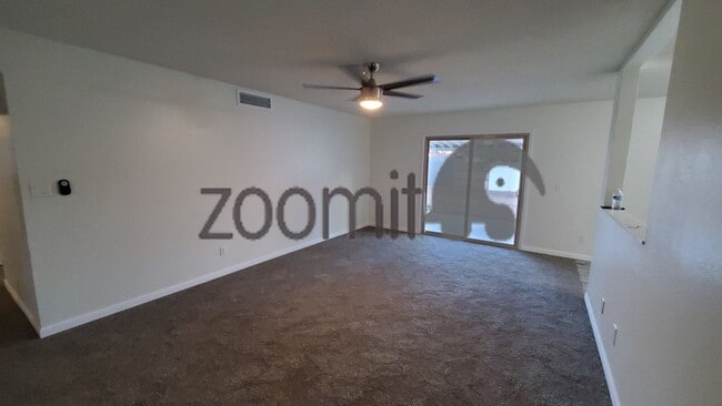 Building Photo - COOMING SOON! Beautifully upgraded house located in the vibrant city of Tempe, AZ