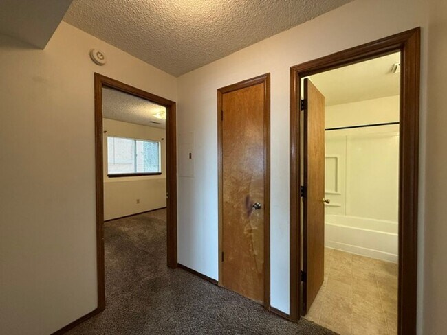 Building Photo - 1122 Yuma St