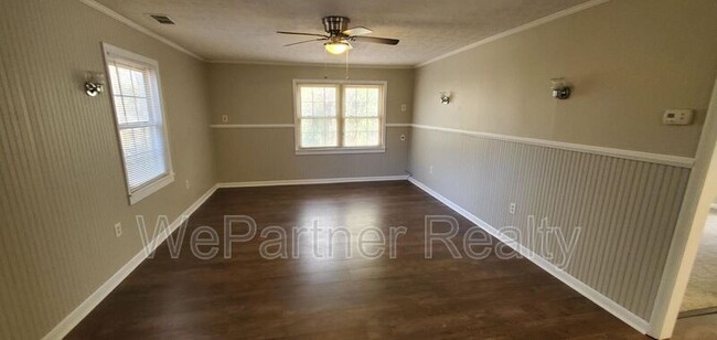 Building Photo - 1136 High Falls Rd