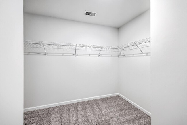 Building Photo - 132 McClellan Way