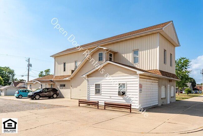 Building Photo - 255 S Wayne St