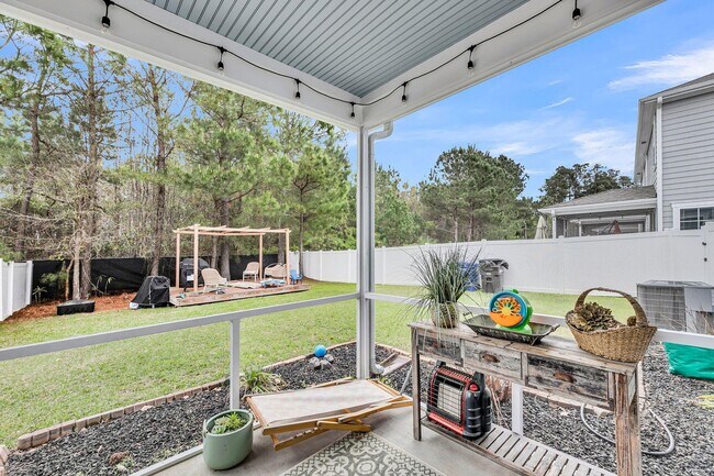 Building Photo - Beautiful 4BR/2.5BA Home in Highly Desirable Park West