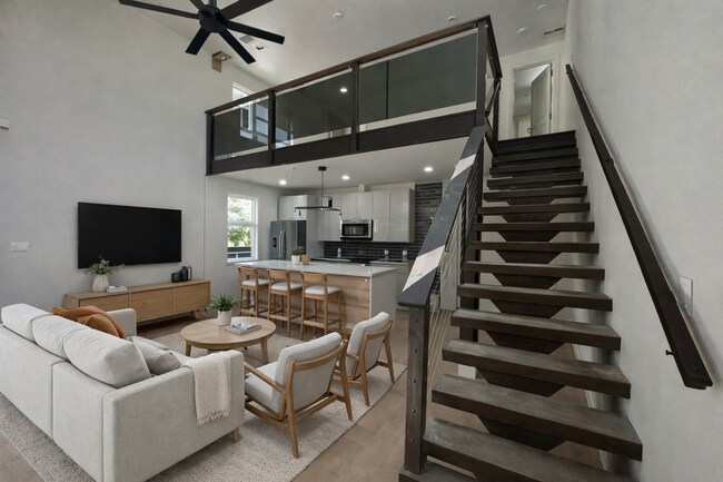 Building Photo - High-End New Construction Townhome Walk to UT!