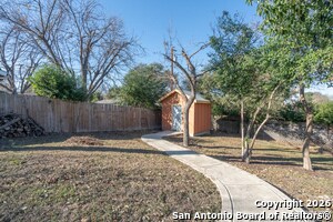 Building Photo - 607 Colwyn Pass