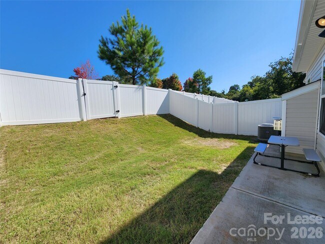 Building Photo - 10412 Dalton Woods Ct NW