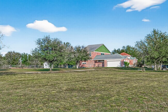 Building Photo - 24518 FM 1462