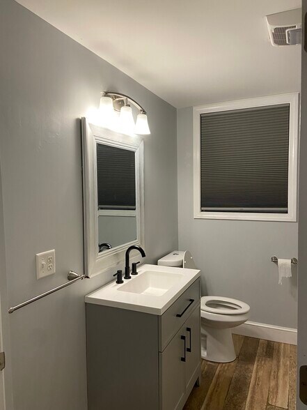 one full bathroom - 123 Main St