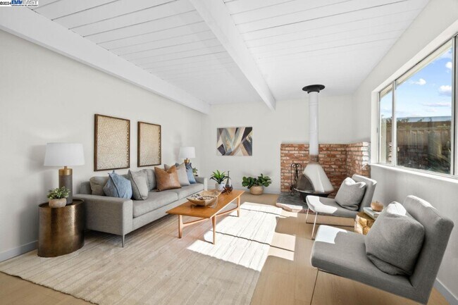 Building Photo - 801 Richmond Ave