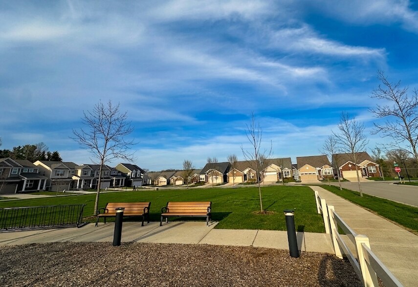 Building Photo - 2750 St. Regis Way