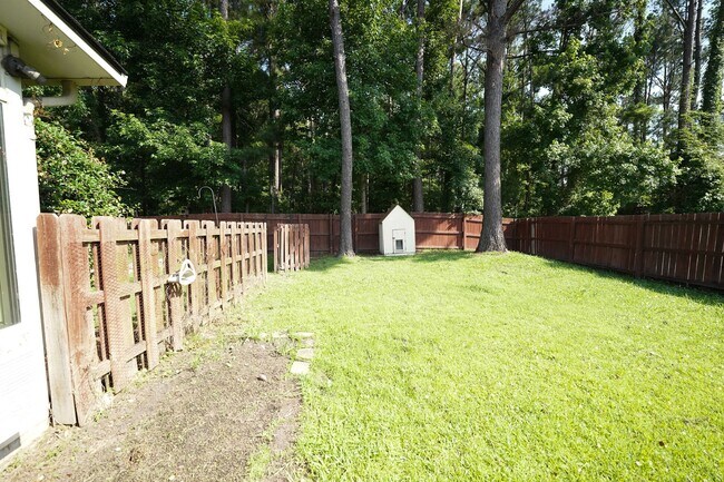 Building Photo - Coming Available!