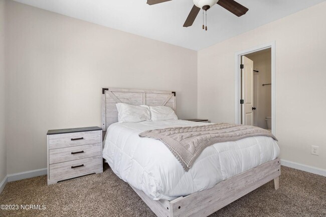 Building Photo - Modern Sneads Ferry Townhome with Private Fenced Yard