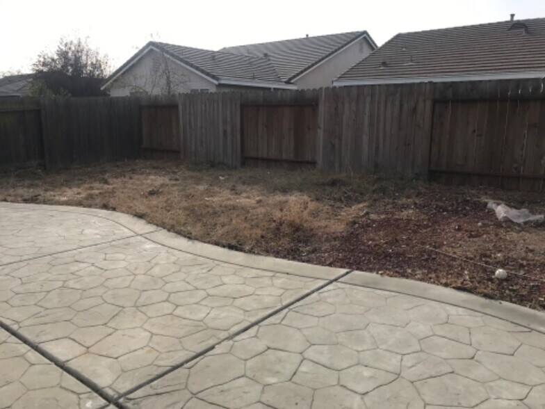 Building Photo - 5026 Jurgenson Way