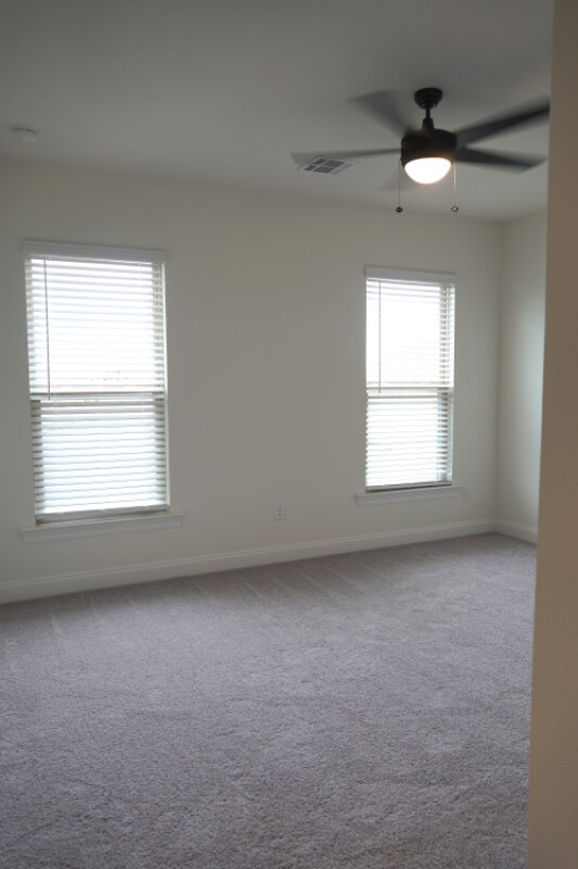 Building Photo - 102 Fearless Ave