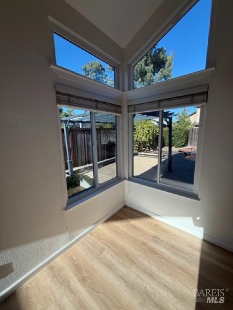 Building Photo - 503 Lupine Cir