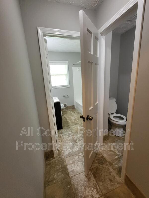 Building Photo - 4548 Shallowford Rd