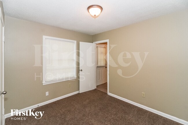 Building Photo - 1347 Wilbec Rd