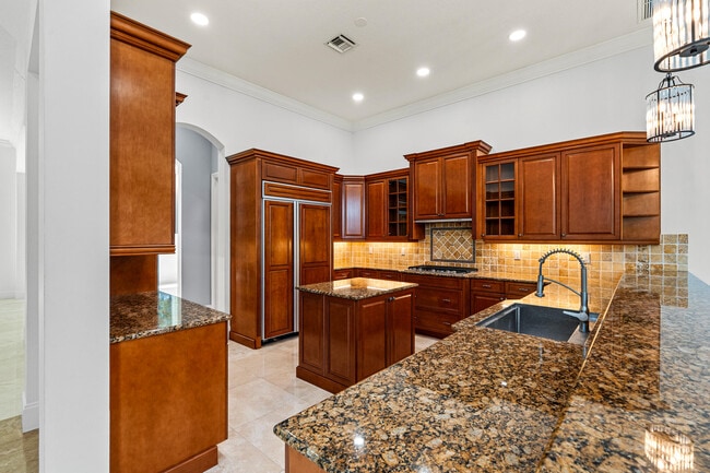 Building Photo - 17550 Circle Pond Ct