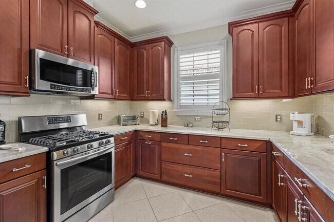 Building Photo - 5363 Vaccaro Ct