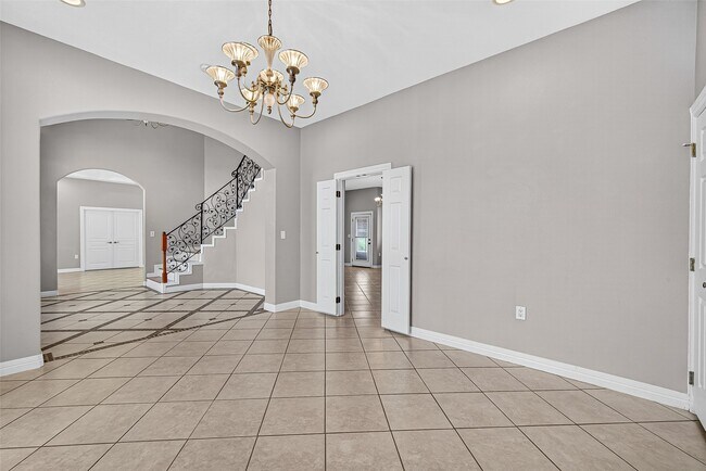 Building Photo - 13819 Lakeview Meadow Dr