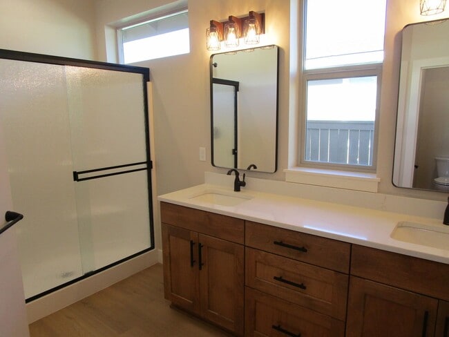 Building Photo - New Construction 4 Bedroom Home, 1 Block from Barnes Butte Elementary! - Available Soon!