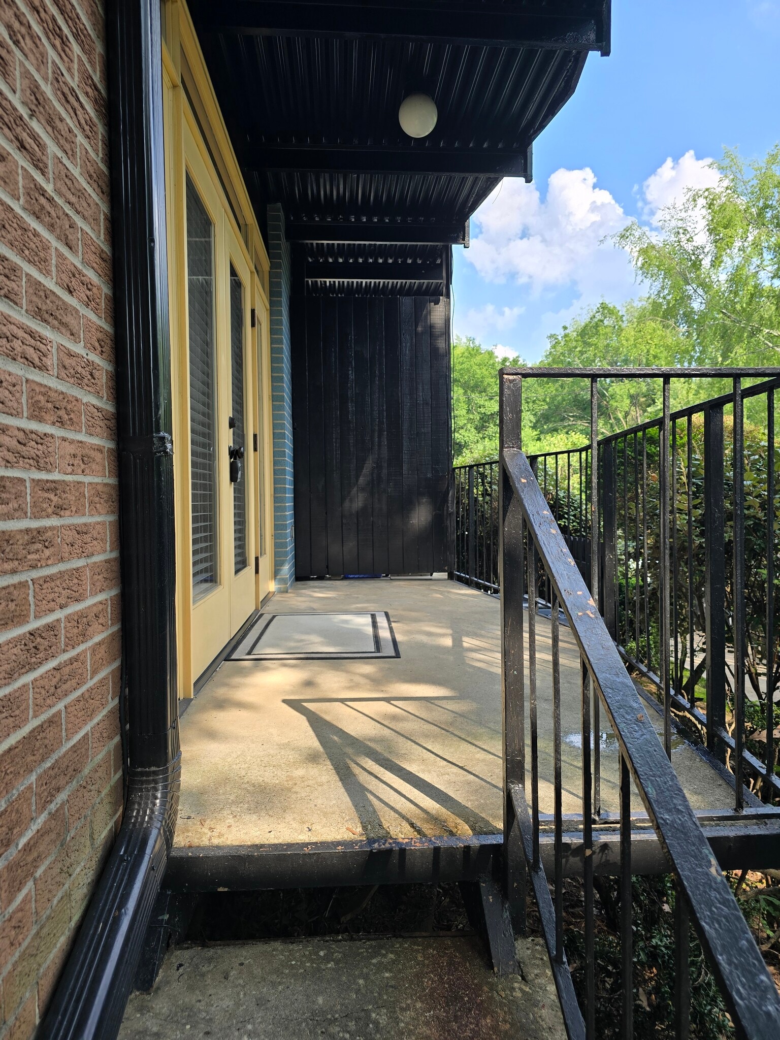 Building Photo - 120 Alden Ave NW