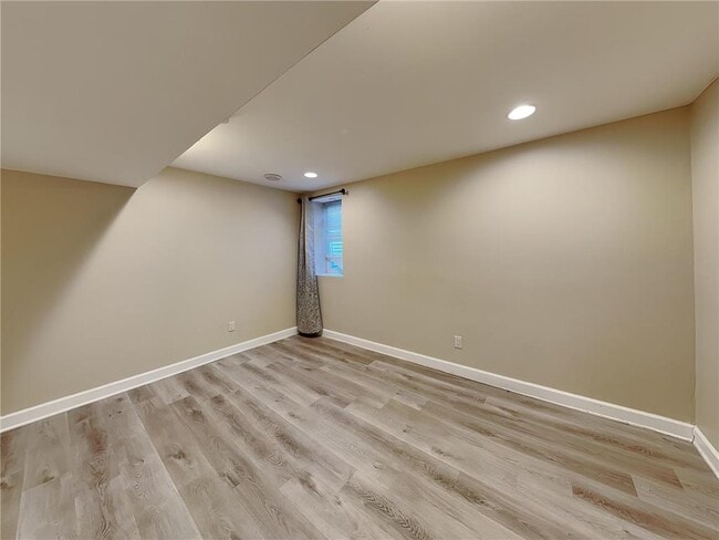 Building Photo - 4010 Monroe St NE