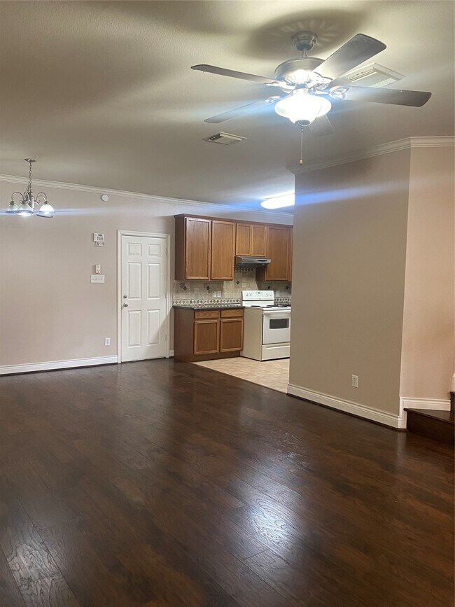 Building Photo - 14434 Summer Garden Dr