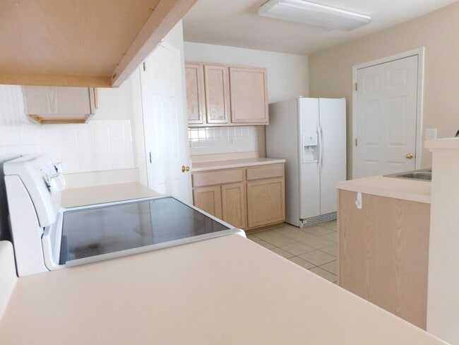Building Photo - 1704 Granex Dr