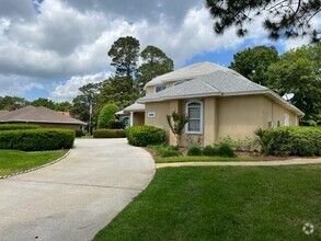 Building Photo - 1534 Glenlake Cir