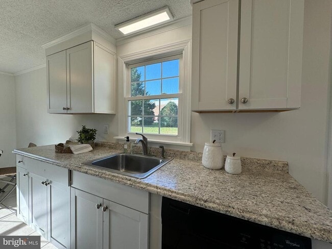 Building Photo - 1581 Skinners Turn Rd