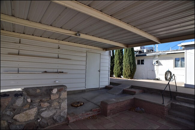 Building Photo - 3600 Volcanic Ave