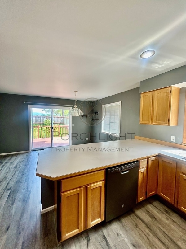 Building Photo - 804 E Maberry Dr