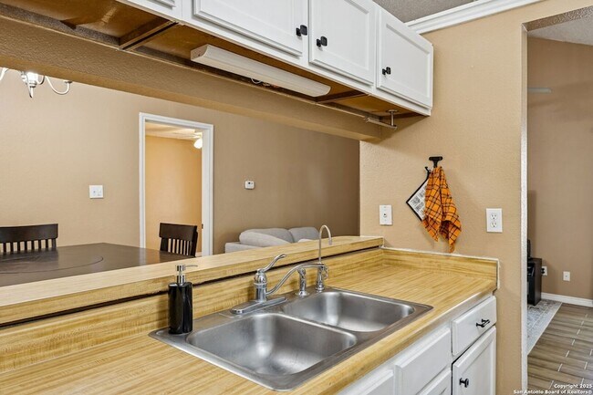 Building Photo - 14423 Watermill