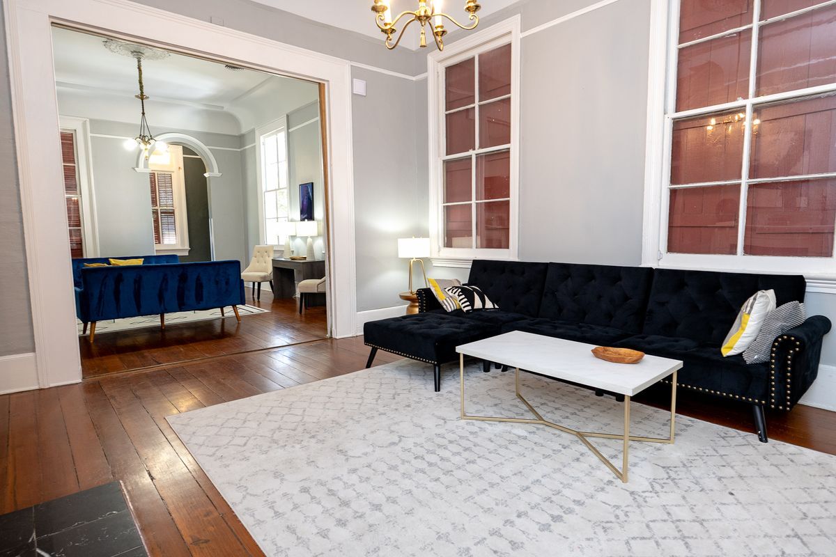 Building Photo - 1433 Esplanade Ave