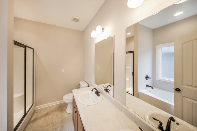 Building Photo - 595 Kincaid Cove Ln