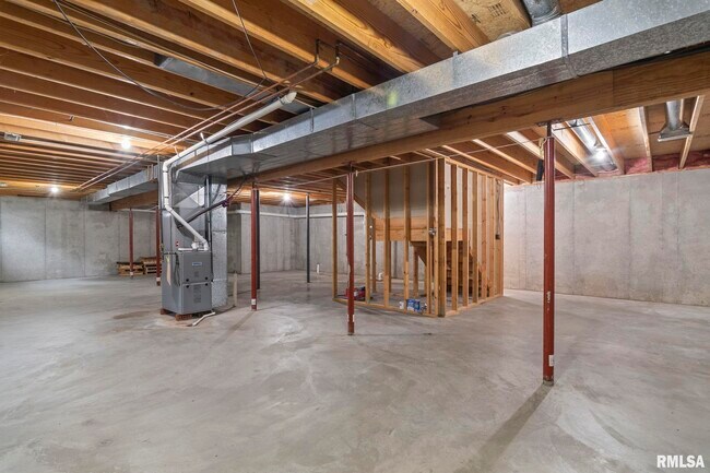 Building Photo - 1616 Hunter Ridge Dr