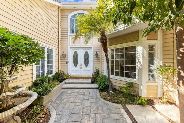 Building Photo - 779 Coral Tree Way