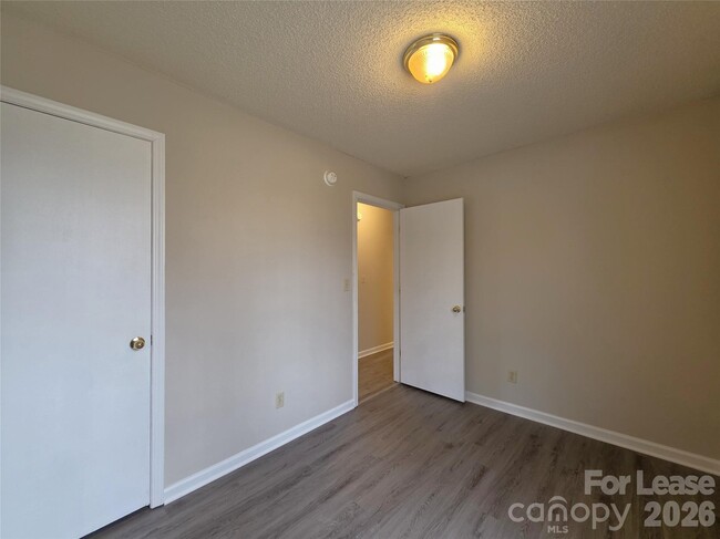 Building Photo - 9040 Reid St