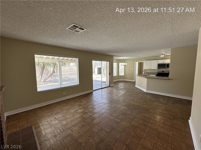 Building Photo - 115 Hanover Dr