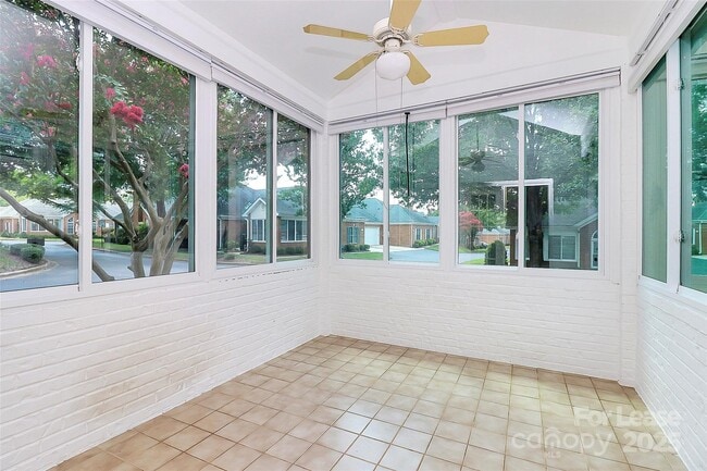 Building Photo - 11357 Olde Turnbury Ct