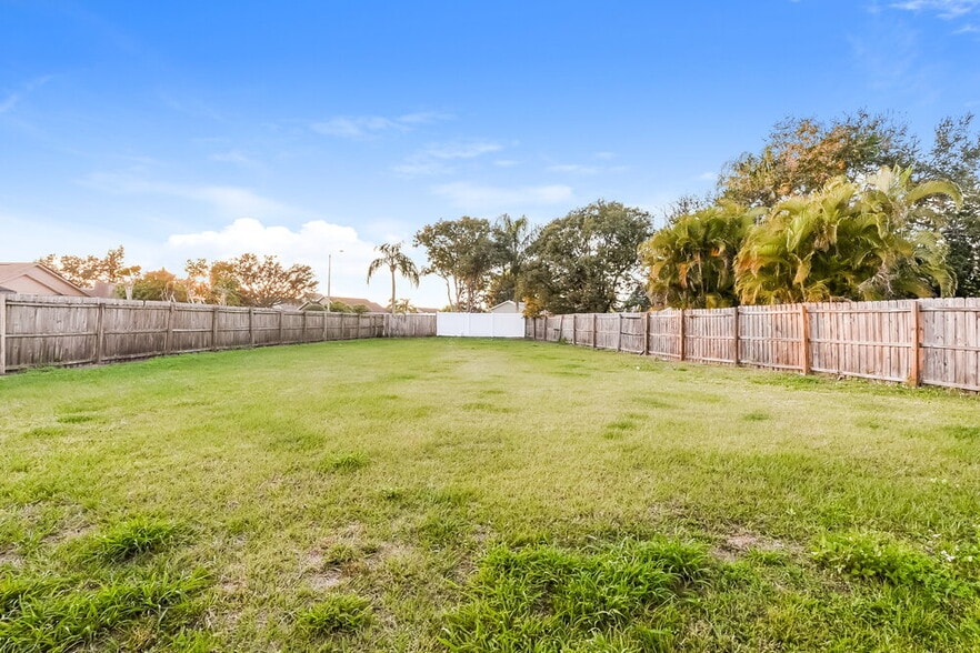 Building Photo - 4732 Fort Bravo Ct