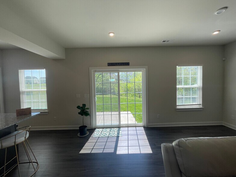 Building Photo - 3066 Boxbury Ln