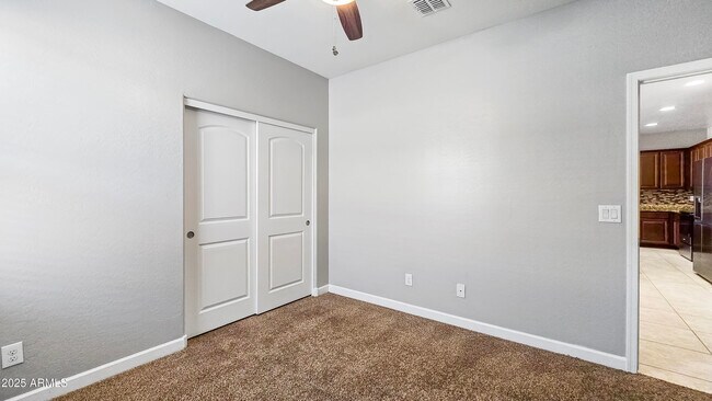 Building Photo - 23832 W Magnolia Dr