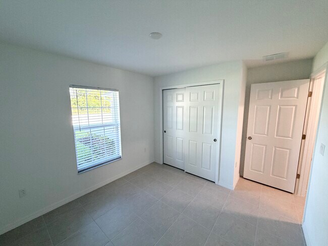 Building Photo - 2 Whee Pl