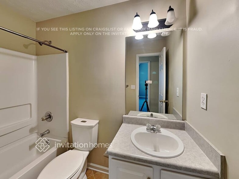 Building Photo - 2549 Mead Ct