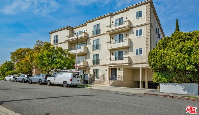 Building Photo - 9049 Alcott St