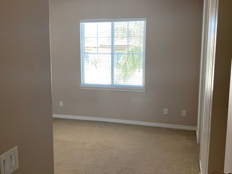 Building Photo - 1 S La Salle St